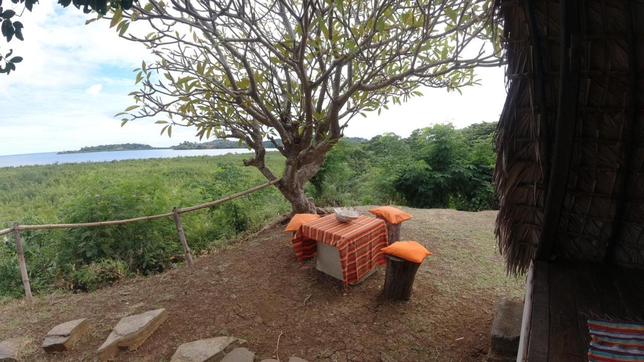 Corto Novo Maison D'Hotes-Camping Nosy-Be Bagian luar foto